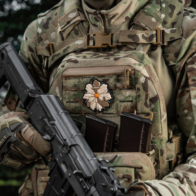 PVC 3D Patch 'Ziedlapis' – Symbol of Ukraine's Defenders